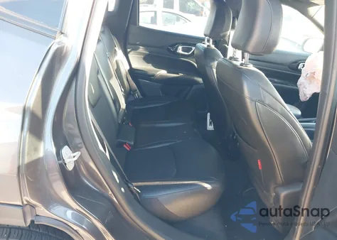 2024 Jeep Compass Trailhawk 4X4 z USA, uszkodzony, nr VIN 3C4NJDDN9RT582065